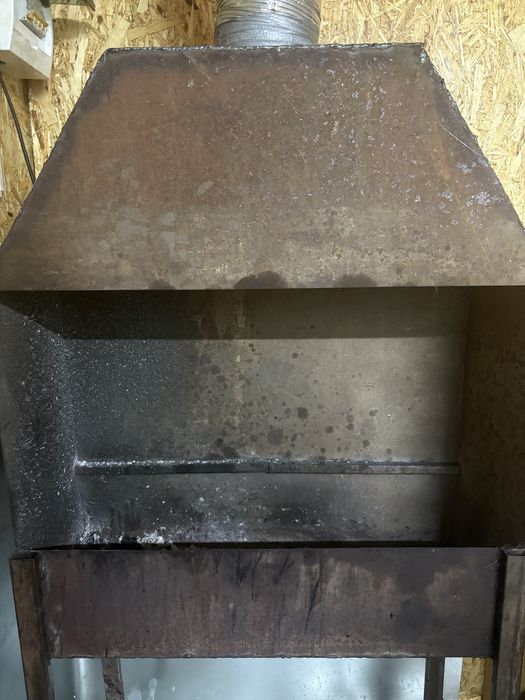 Мангал в комплекте с вытяжкой