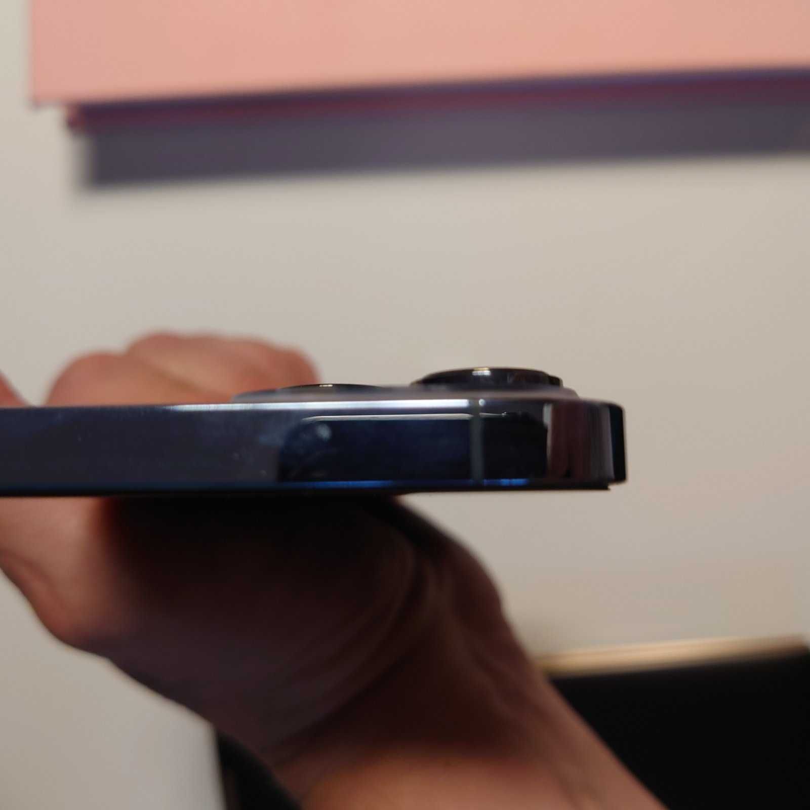 Iphone 13pro 256 GB Син 6-ядрен 3.23 GHz нано SIM и eSIM