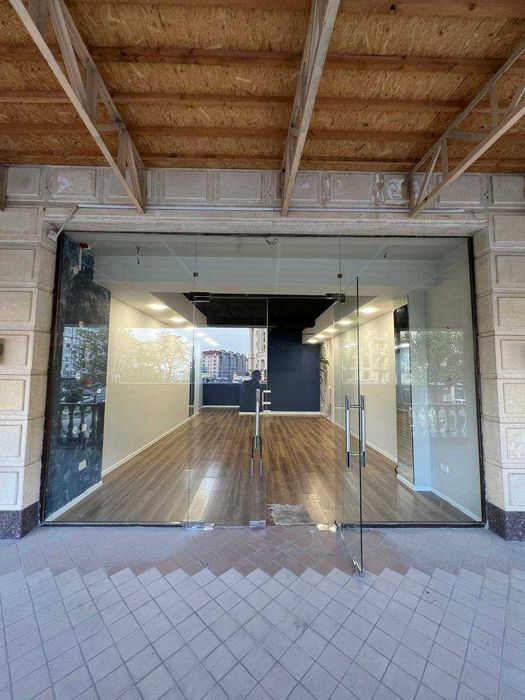 Офис магазин Паркентский с/м Макро 2-этаж 58 м² евроремонт арендаторы