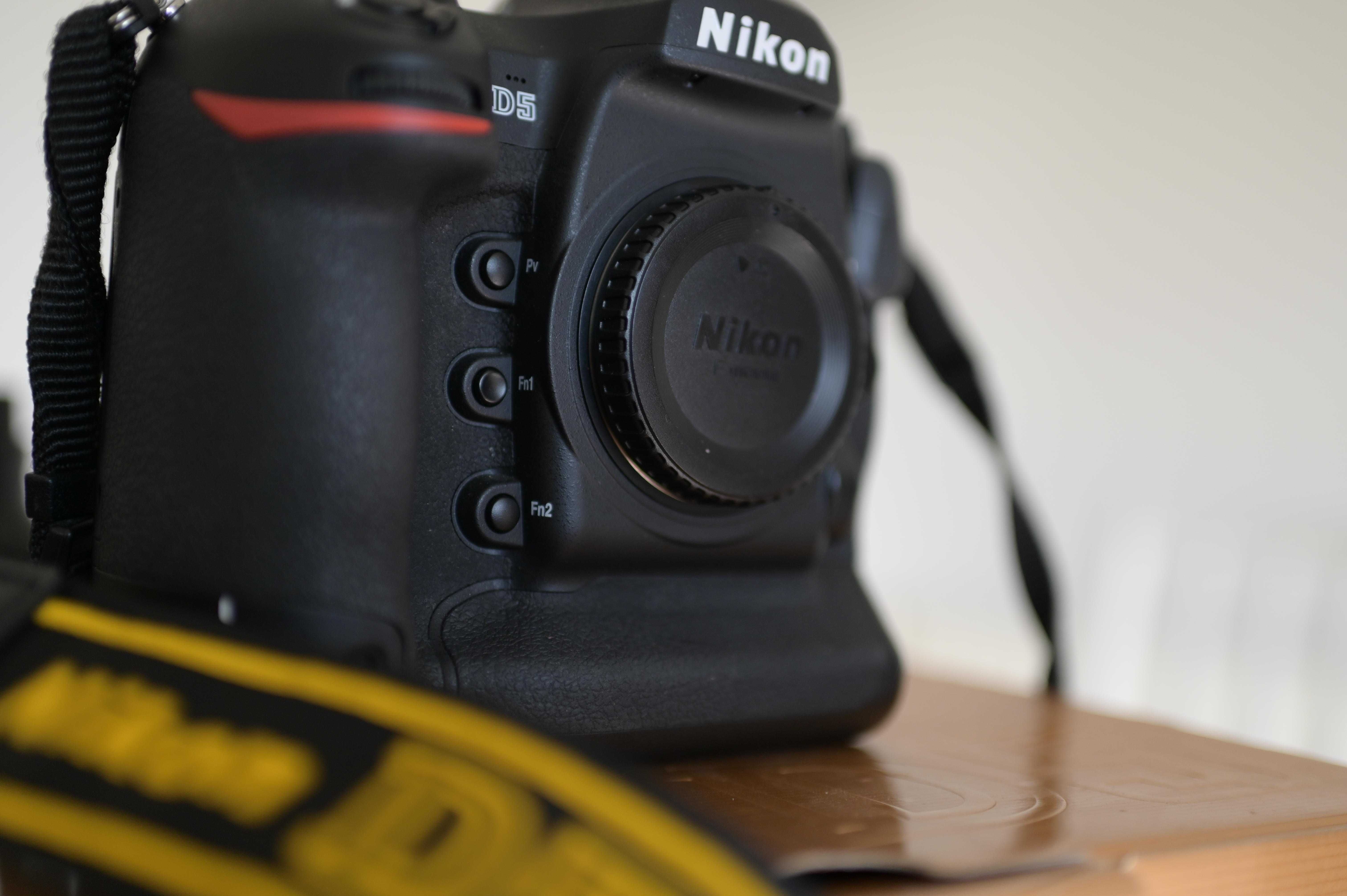 Nikon D5 impecabil