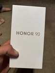 Vand honor 90 nou telefonul nu a fost folosit a fost scos pentru poze