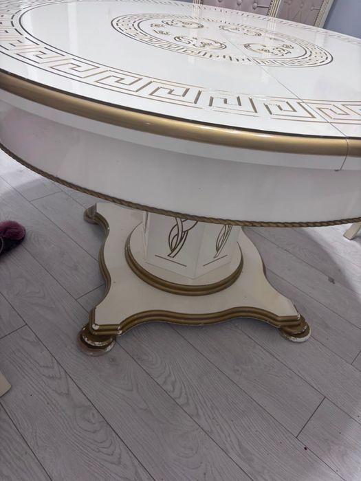 Продам стол круглая