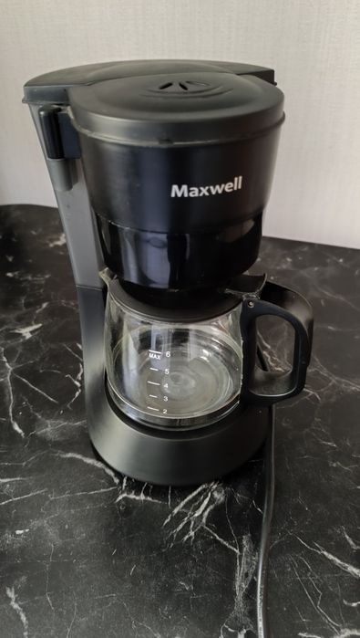 Капельная кофеварка Maxwell