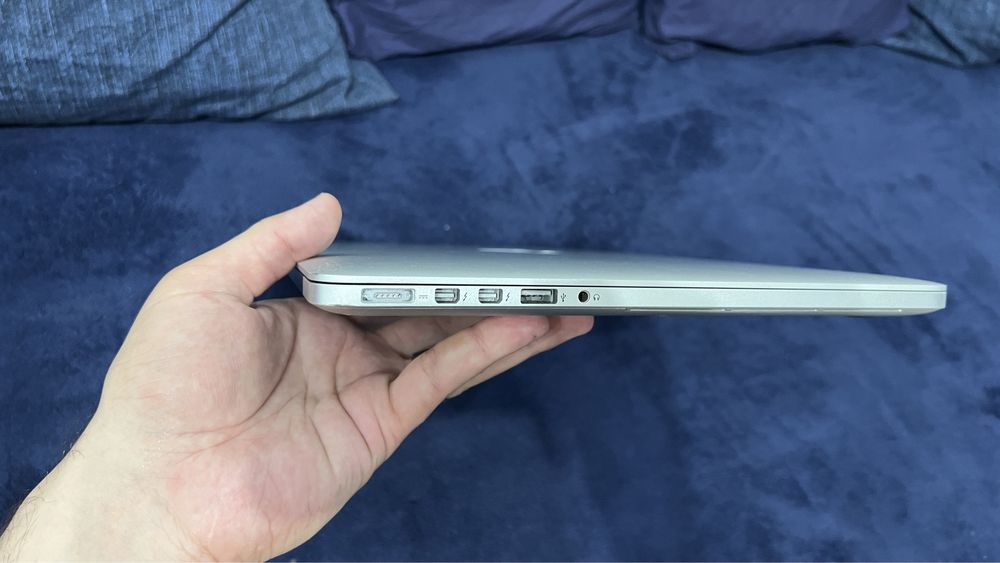 Vând MacBook Pro 15" 2015 defect (MacBook 15 inch A1398)