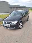 Volkswagen Touran Cross Automat 2.0 140cp 2009 impecabil