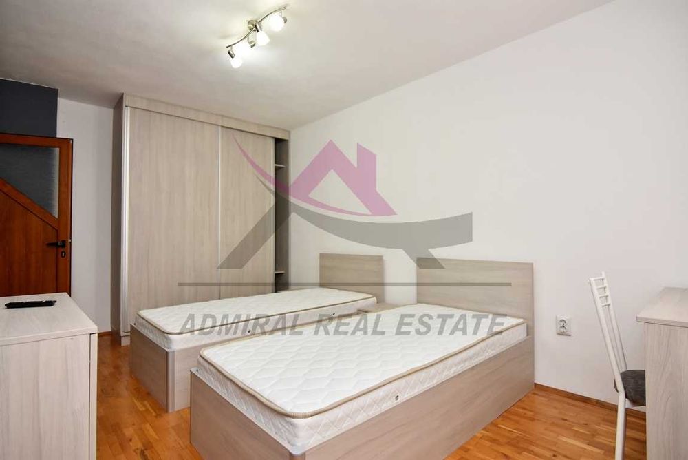 Тристаен -обзаведен -Аспарухово