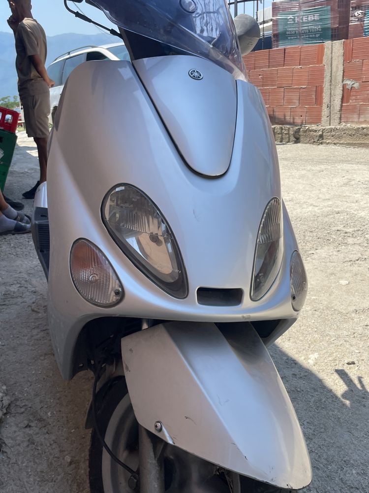 Продавам Ямаха Маджести 125