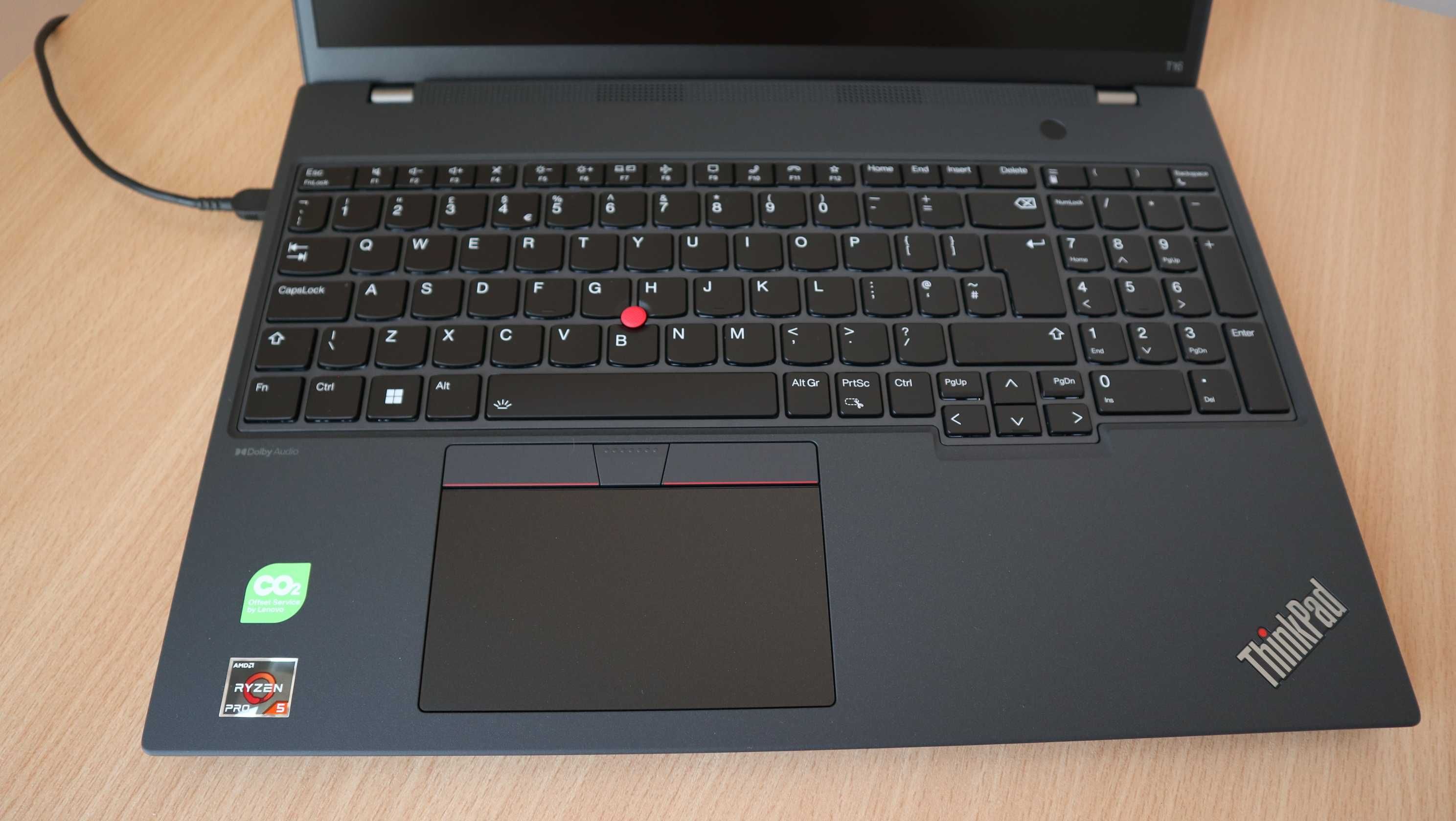Lenovo ThinkPad T16 2 Gen AMD 740M 16" Touch/ Ryzen 7540U/SSD 1TB/32GB