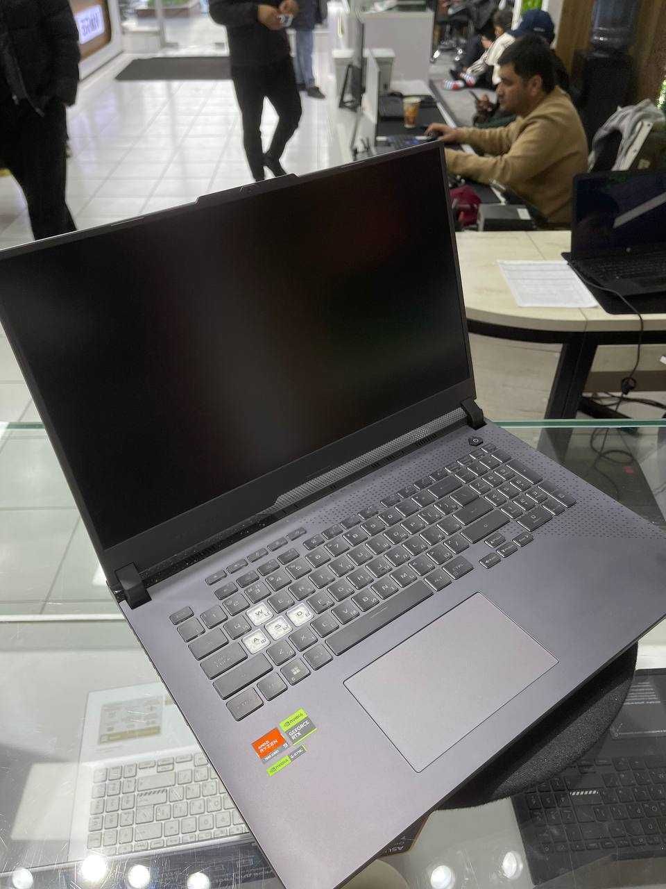 "O'yinni sevuchilar uchun " ASUS ROG STRIX G17 AMD Ryzen 9/32GB/1TB