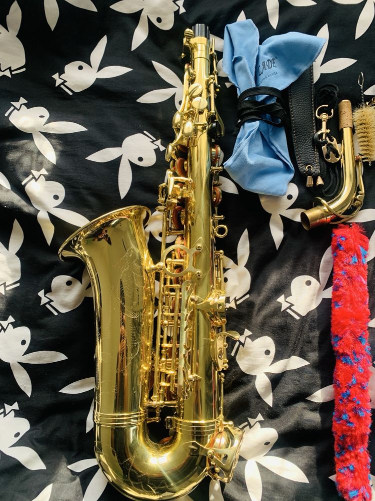 Saxofon alto Startone – ca nou , cu accesorii incluse
