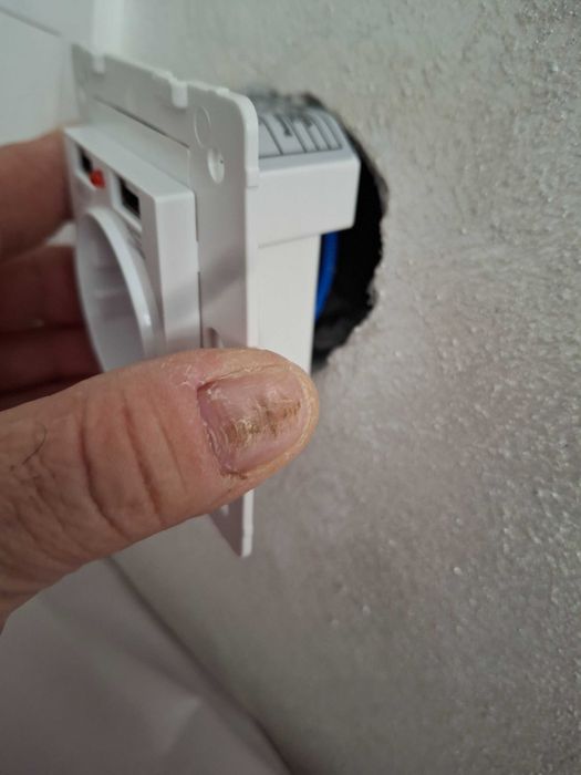 Priză cu 2 porturi USB