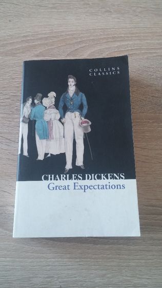 Great Expectations - Charles Dickens (Limba Engleza)
