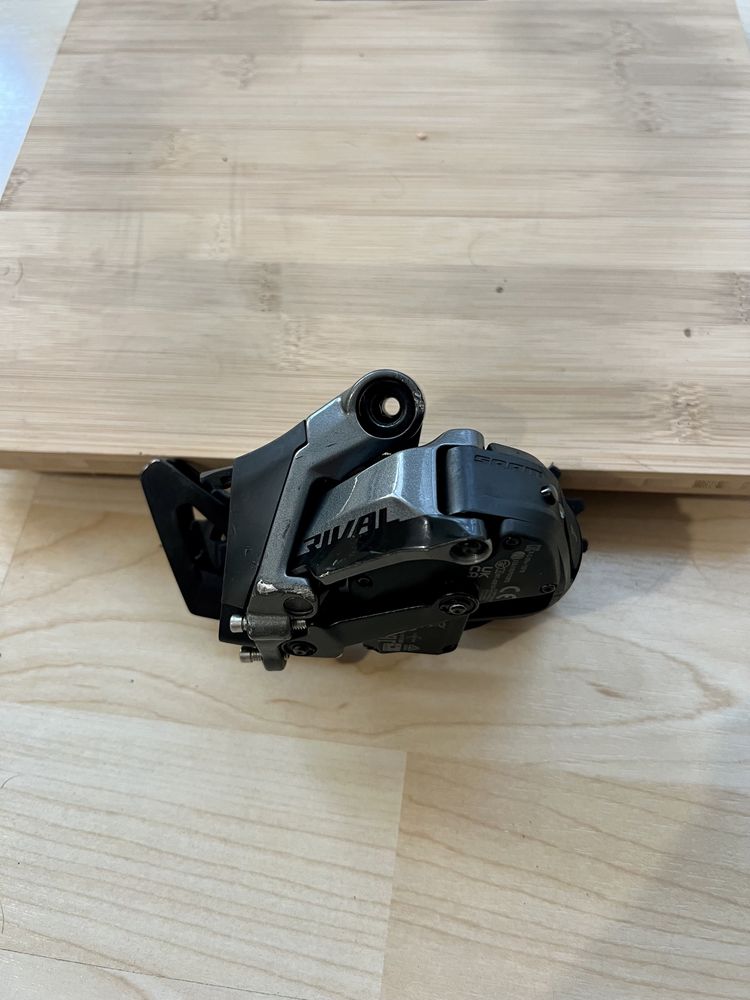 Заден дерайльор Sram Rival XPLR - 60лв