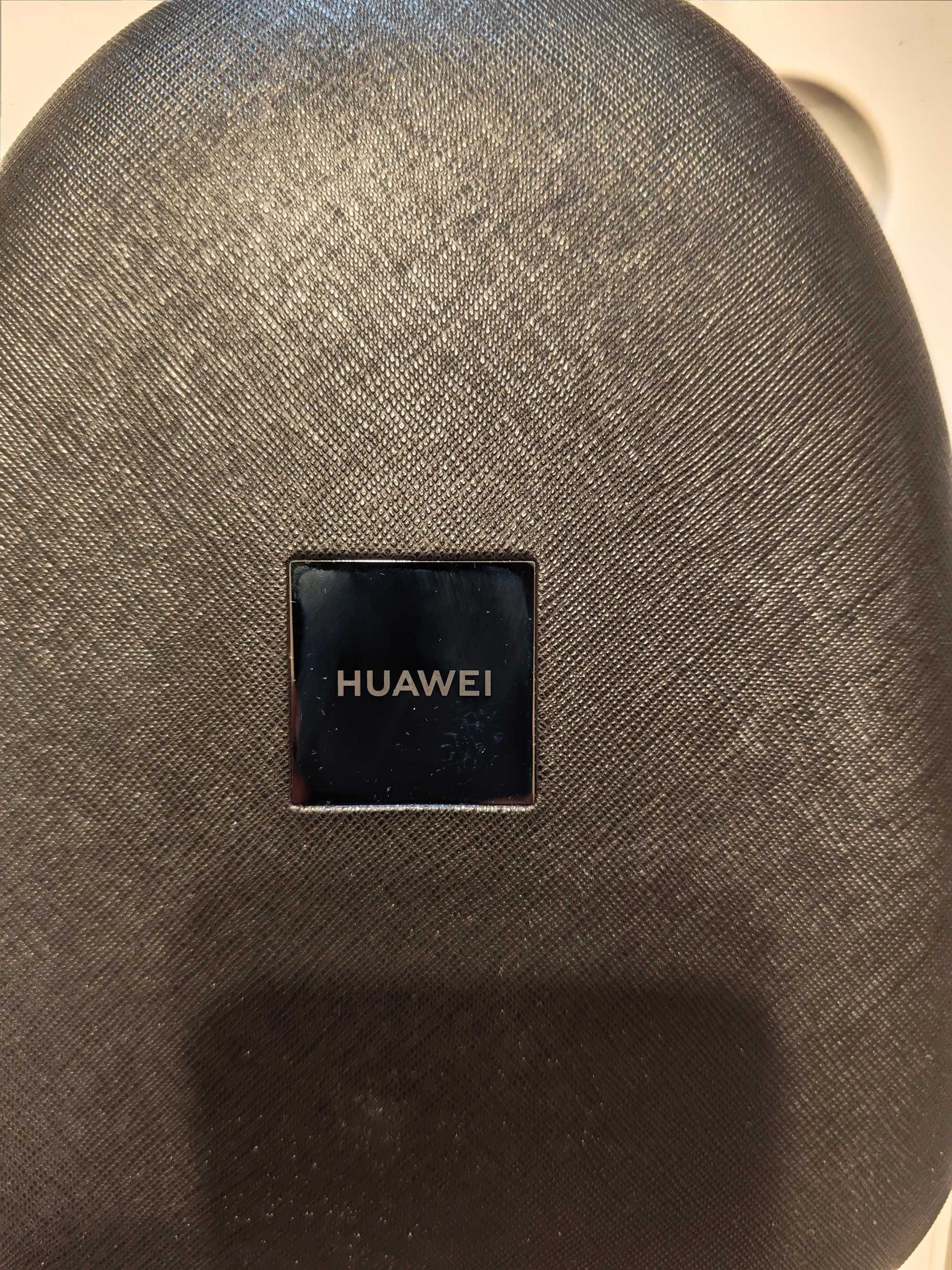 Huawei FreeBuds Studio over-ear слушалки