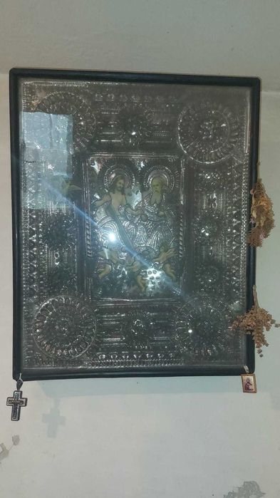 Icoană rară Sfânta Treime argintata, relief lucrat manual, 71 × 58 cm