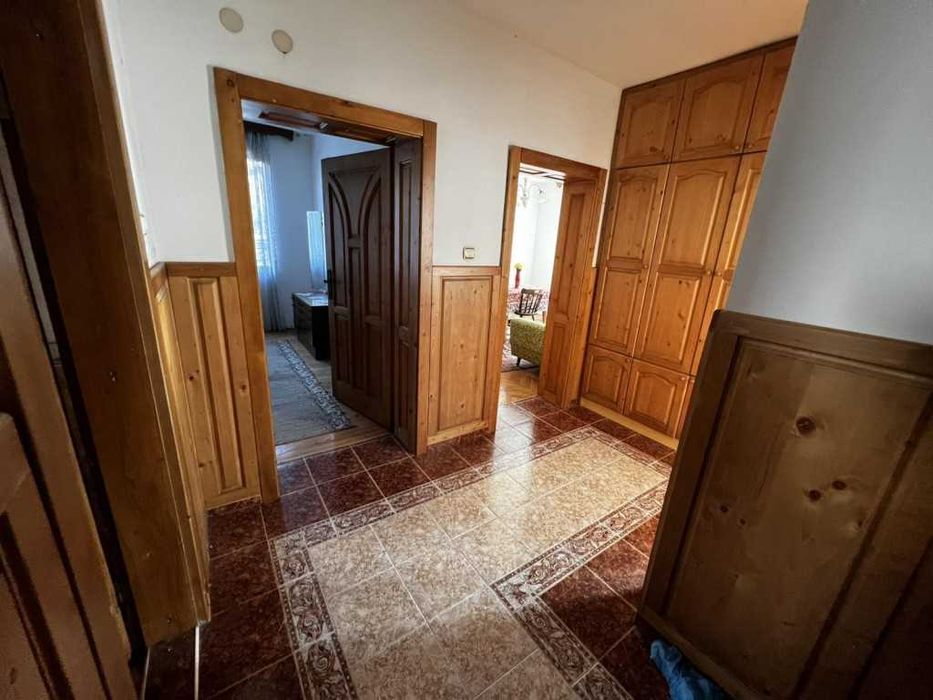 Етаж от къща в района на Тера мол Габрово