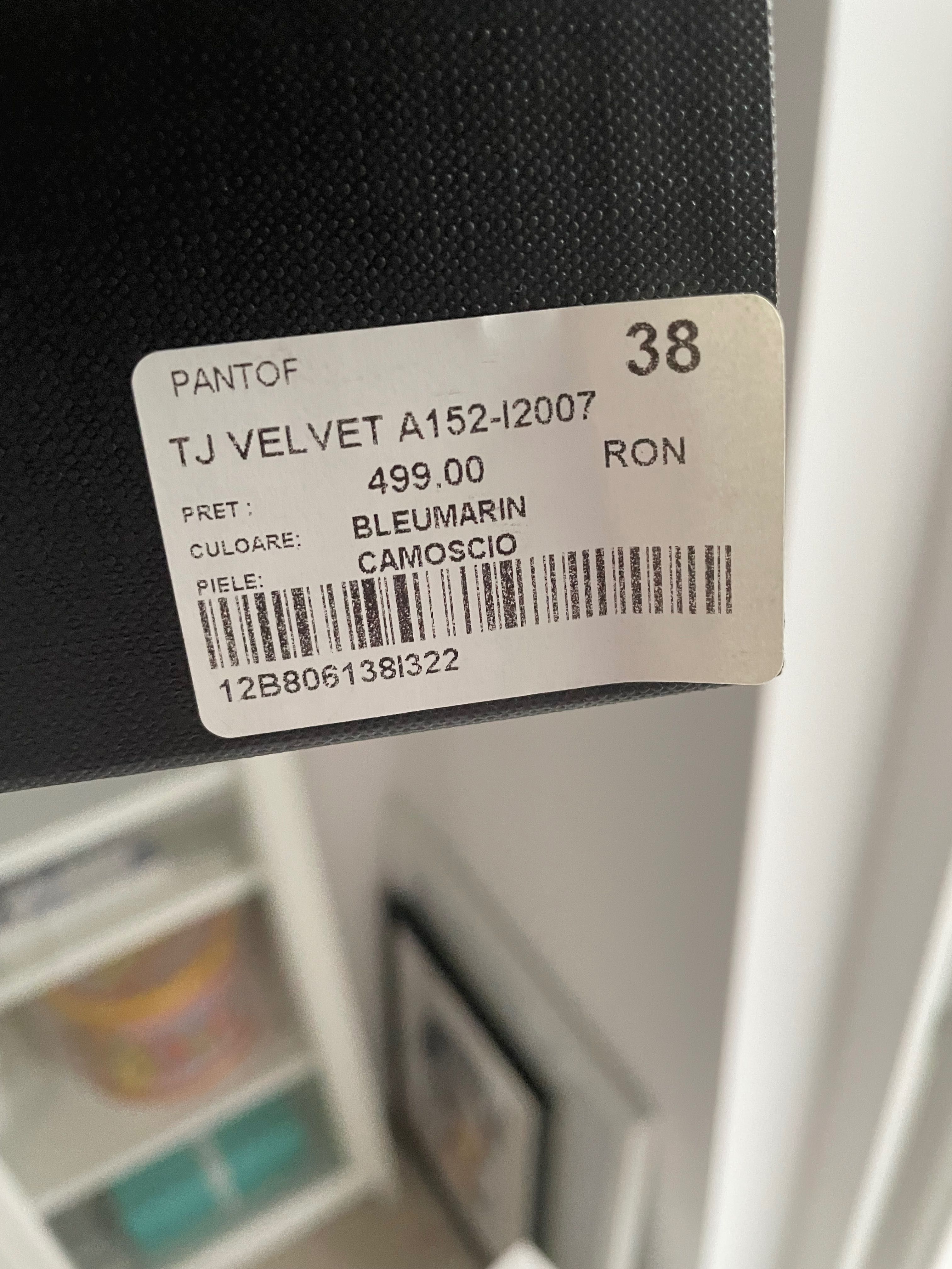 Vand pantofi noi Musette