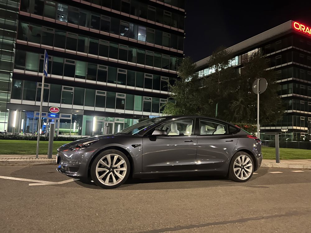 Rent a Car - inchiriere Tesla Model 3 Long Range AWD 2020