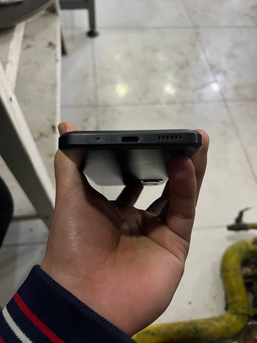 Redmi 10 5G  holati yaxshi