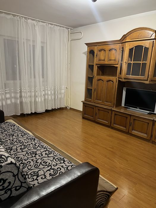 Inchiriez apartament 2 camere