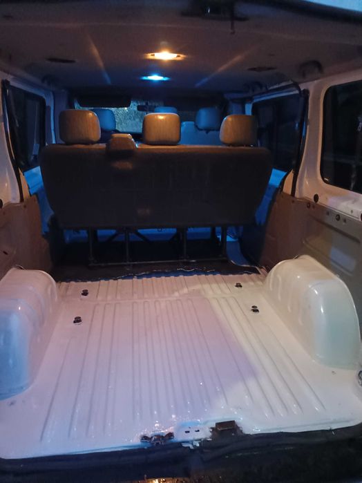 Opel Vivaro 8 plus 1