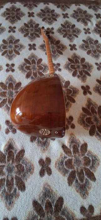 продавам музикален инстромент