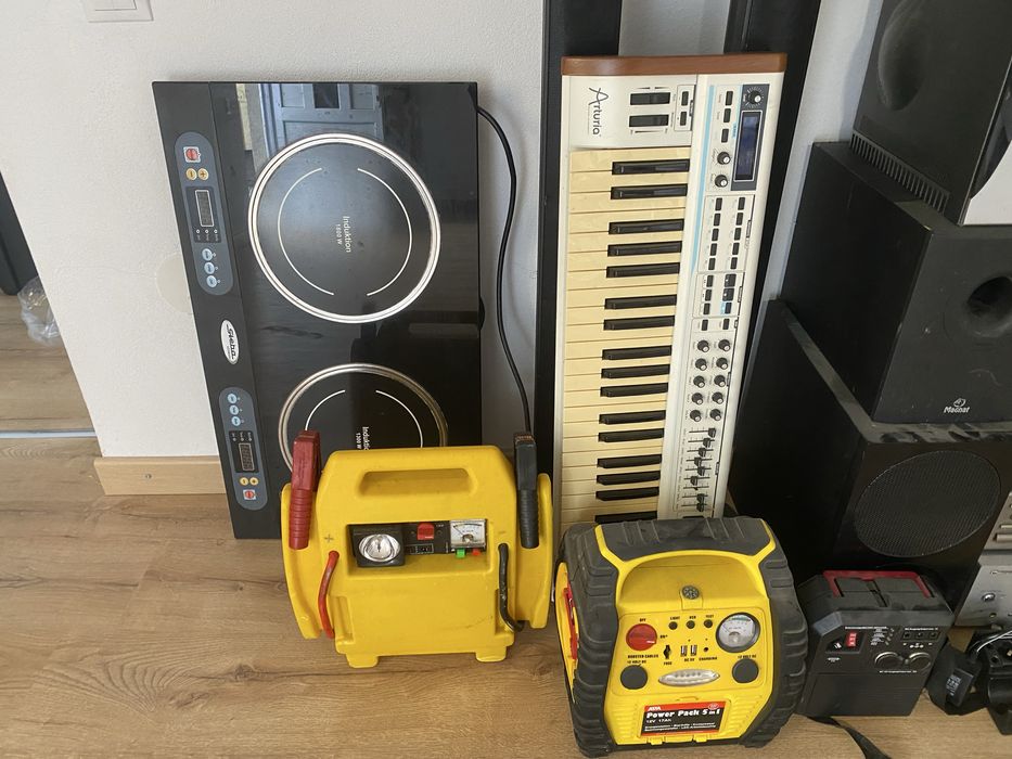 Statie / pick.up / orga / incarcatoare / scule / boxe