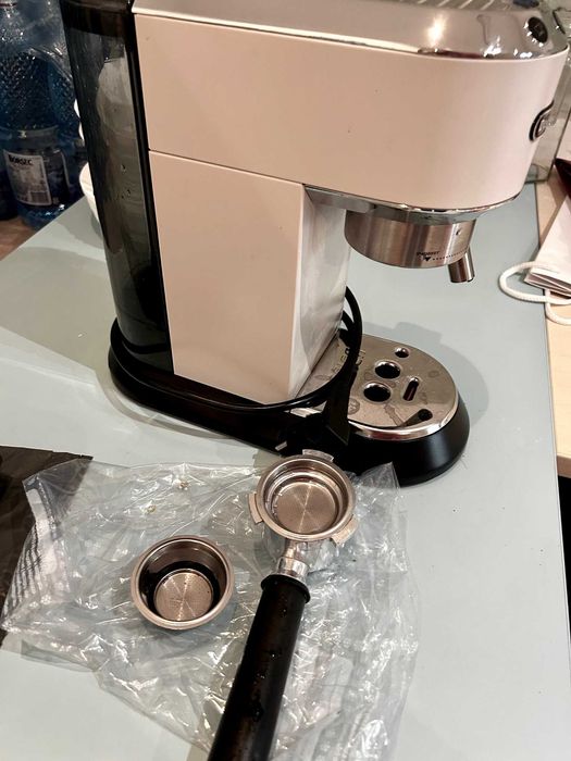 Espressor DeLonghi Dedica