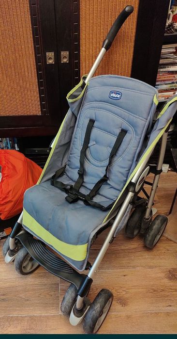 căruț Chicco           .