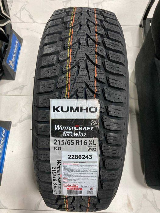 Kumho Wintercraft Wi32 215/65R16 Зимний. Корея