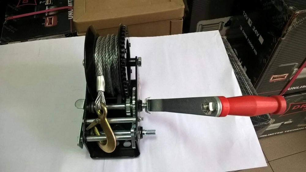 Troliu auto manual DragonWinch 1588kg