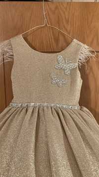Официална детска рокля с естесвени пера