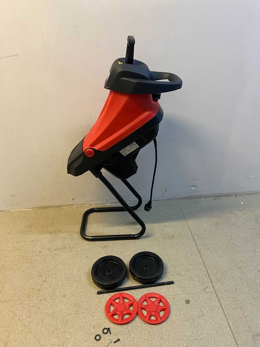 Клонотрошачка 2400W 40mm RD-ESH01  /  Пръскачка Li-ion 5L 12V 2Ah 3bar