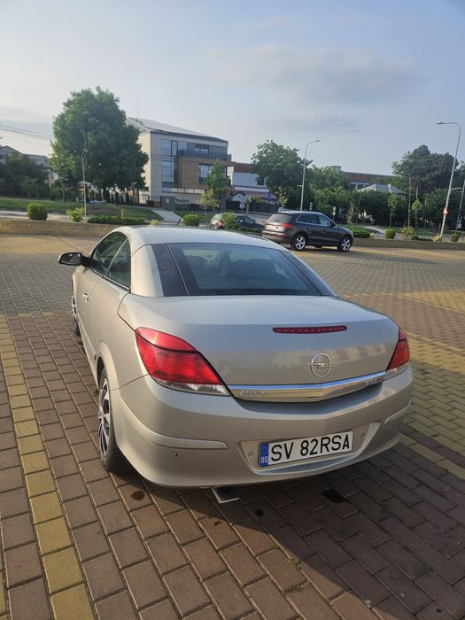 Opel astra h twintop