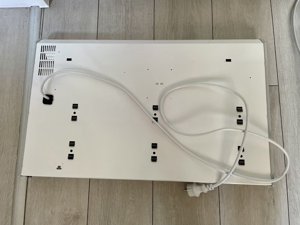Eldom Invest,Tesy-1000W(WI-FI)