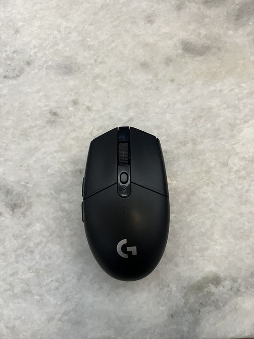 Logitech G305 Lightspeed безжична гейминг мишка