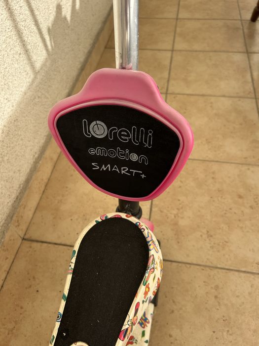 Скутер за момиче. И скутер с родителски контрол Лорели Loreli