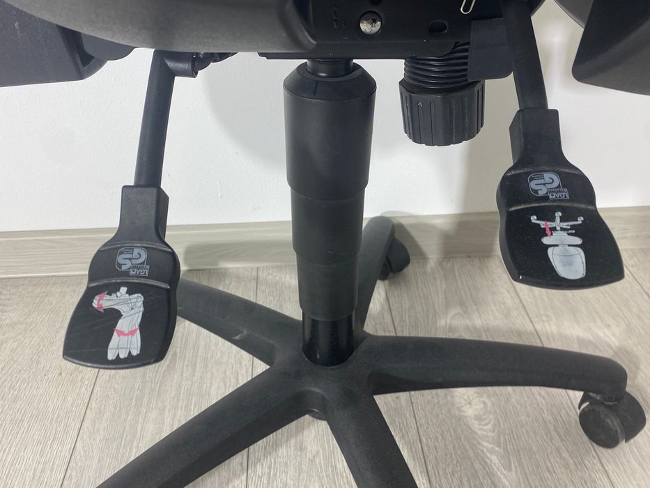 84 Buc. Scaun de Birou Ergonomic cu Reglaje Multiple, Scaun cu Role