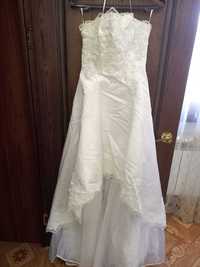 Продам свадебное платье за 5000 тенге