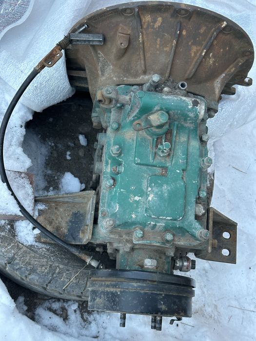 Механическая коробка на грузовой FAW 5тонник