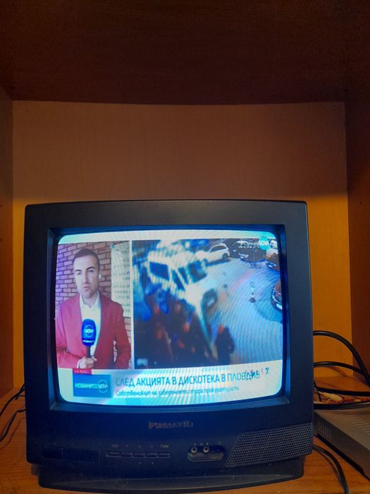 Телевизор  Panasonic 14инча