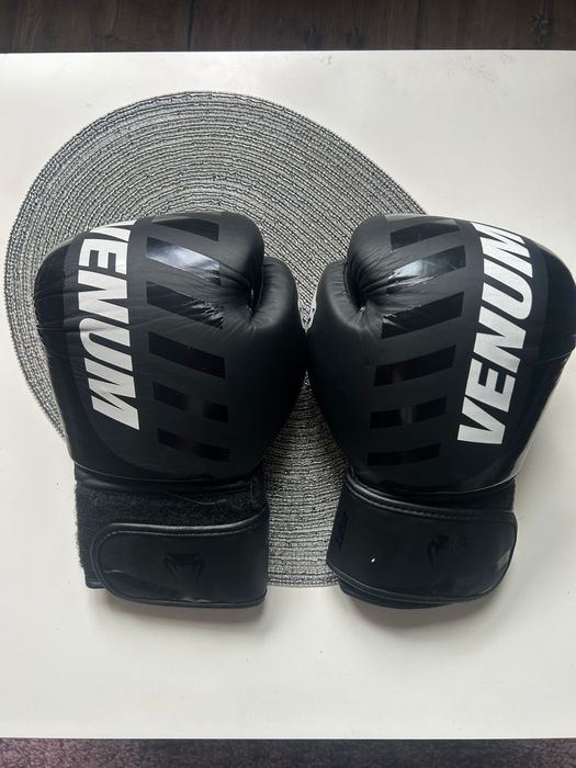 Manusi de box venum de 12