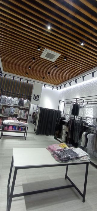 (Срочно !) Buxoro Savdo Majmuasi Магазин 2 этаж