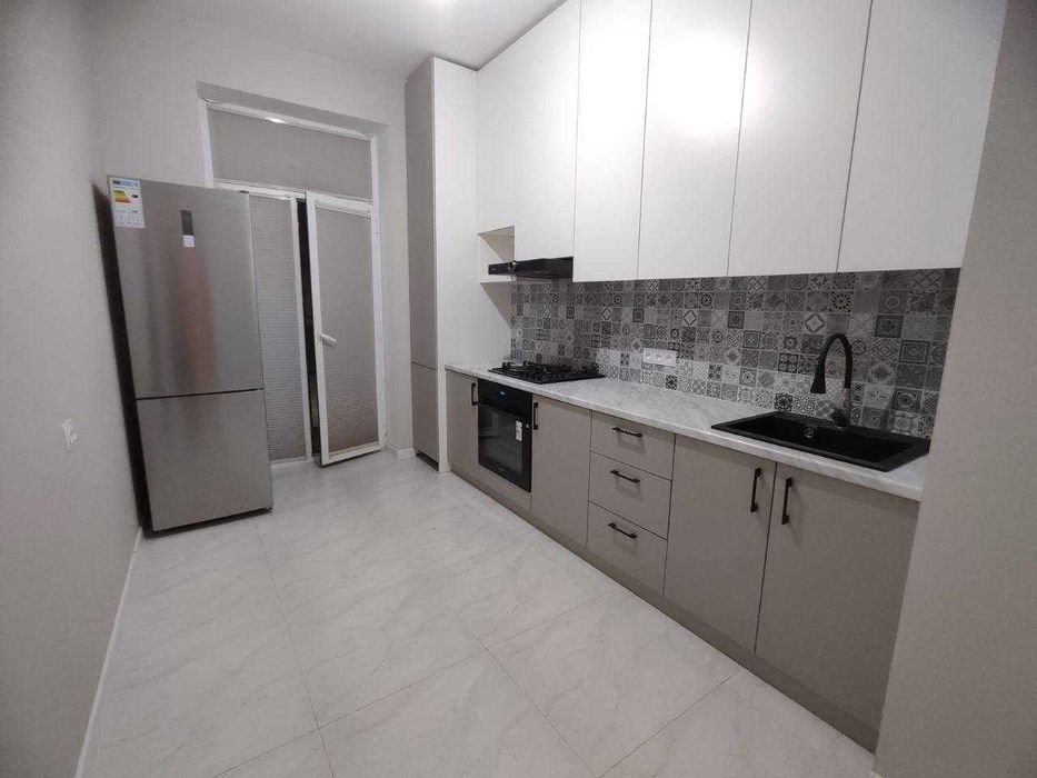 Продается квартира Дуслик метро 3/2/5 60м2