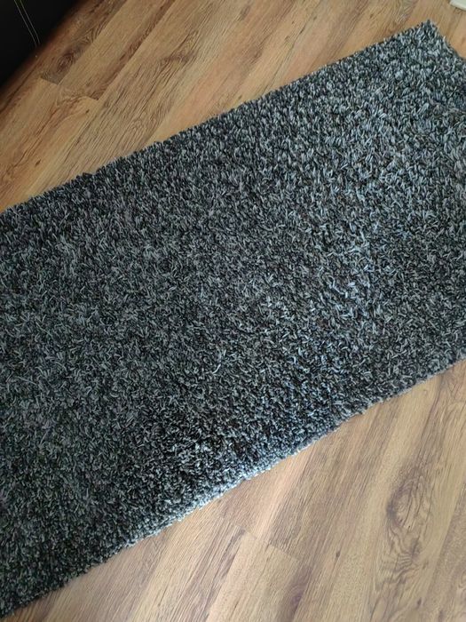 Два броя големи килими комплект