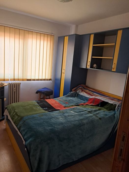 Apartament 4 camere, decomandat, et. 3, zona Autogara