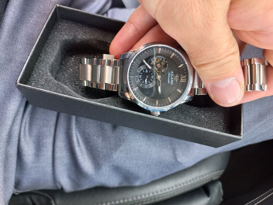 Продам наручные часы