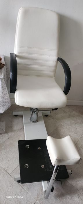 Vând scaun de pedichiură