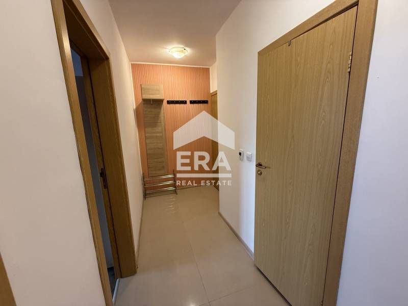 Дава се под наем Двустаен апартамент в Бургас, Славейков - 64 кв.м за 408 € - Снимка #4