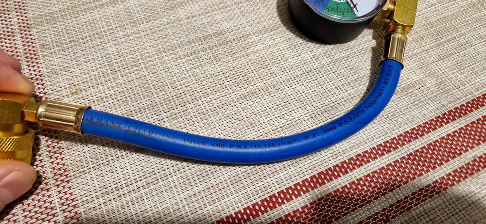 Furtun de incarcare ac cu manometru